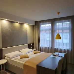 Emonec Hotell